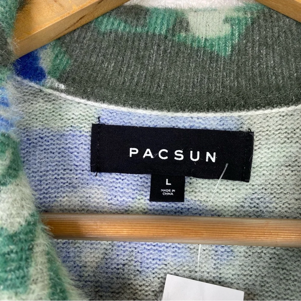 PacSun Blue and Green Floral Eyelash Polo Sweater